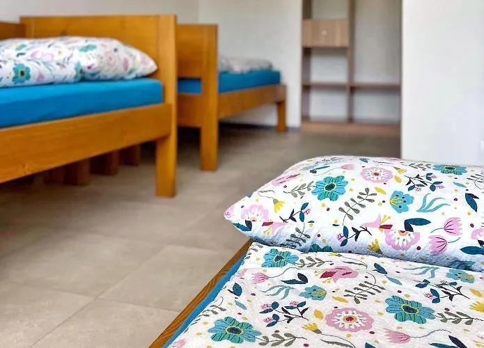 Junak V Soukromi Apartman